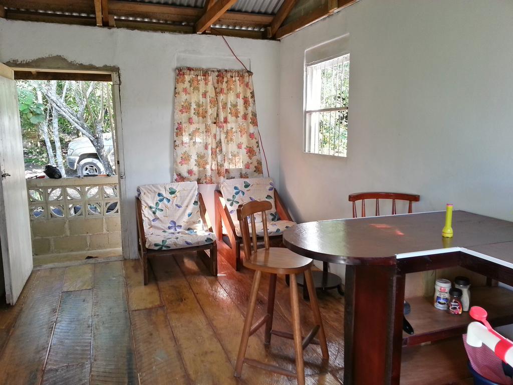 Xultun Farm Guest House San Ignacio Bagian luar foto